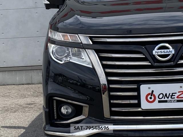 Nissan ELGRAND 2017-03 6675851-5
