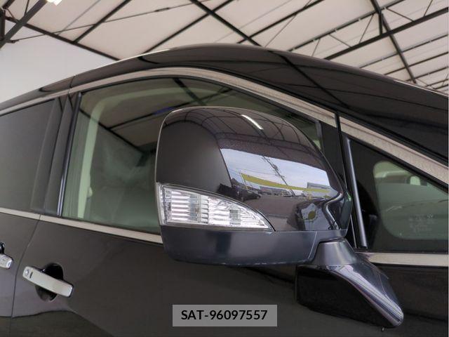 Nissan ELGRAND 2016-11 6675856-23