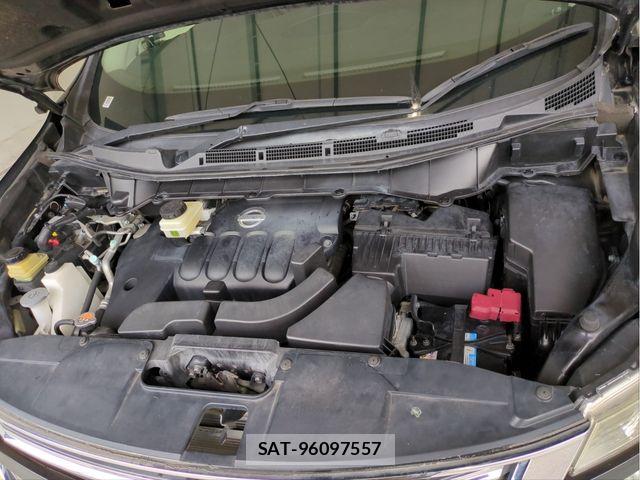 Nissan ELGRAND 2016-11 6675856-26