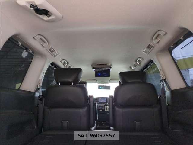 Nissan ELGRAND 2016-11 6675856-28