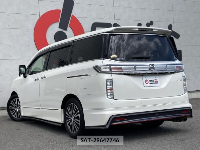 Nissan ELGRAND 2019-08 6682649-15
