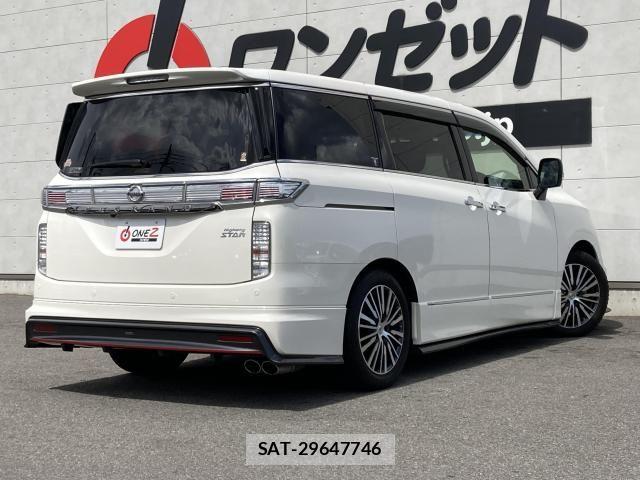 Nissan ELGRAND 2019-08 6682649-1