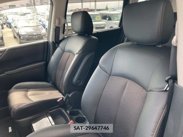 Nissan ELGRAND 2019-08 6682649-26