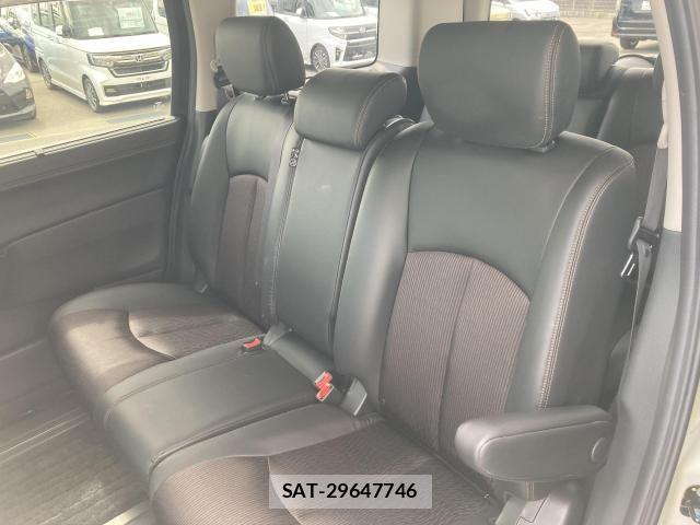 Nissan ELGRAND 2019-08 6682649-27