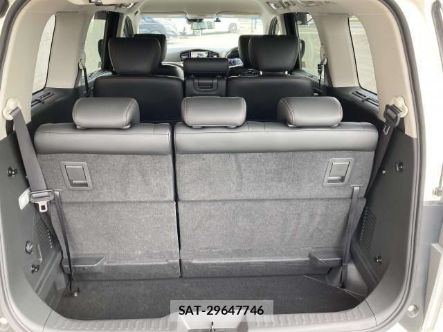 Nissan ELGRAND 2019-08 6682649-29