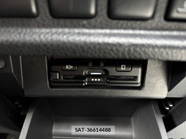 Nissan ELGRAND 2023-07 6691012-22