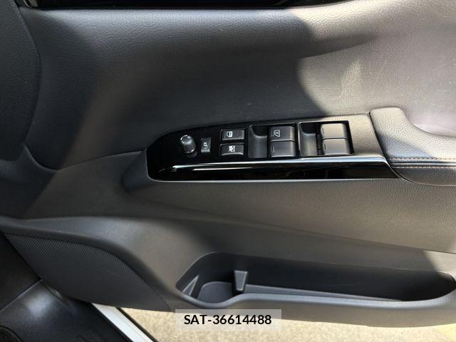 Nissan ELGRAND 2023-07 6691012-27