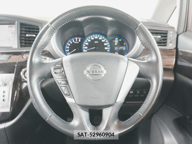 Nissan ELGRAND 2011-05 6691014-12