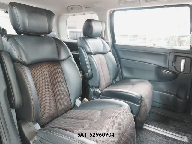 Nissan ELGRAND 2011-05 6691014-23