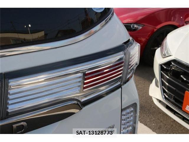 Nissan ELGRAND 2014-02 6751466-6