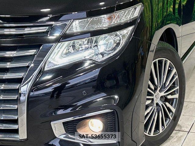 Nissan ELGRAND 2016-10 6751454-12