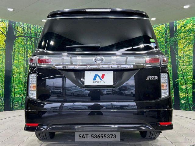 Nissan ELGRAND 2016-10 6751454-15