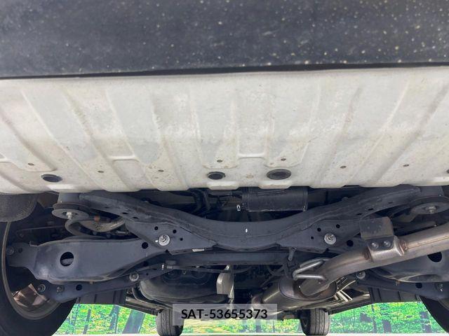 Nissan ELGRAND 2016-10 6751454-19