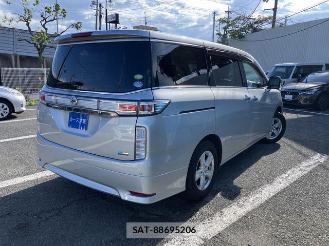Nissan ELGRAND 2011-04 6791012-2