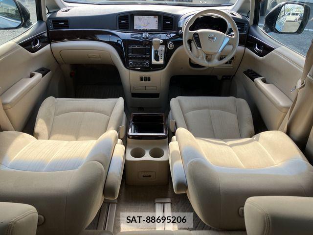 Nissan ELGRAND 2011-04 6791012-5