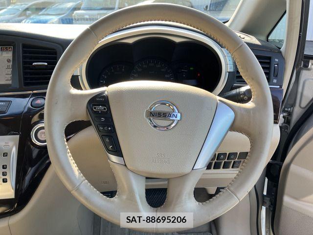 Nissan ELGRAND 2011-04 6791012-6