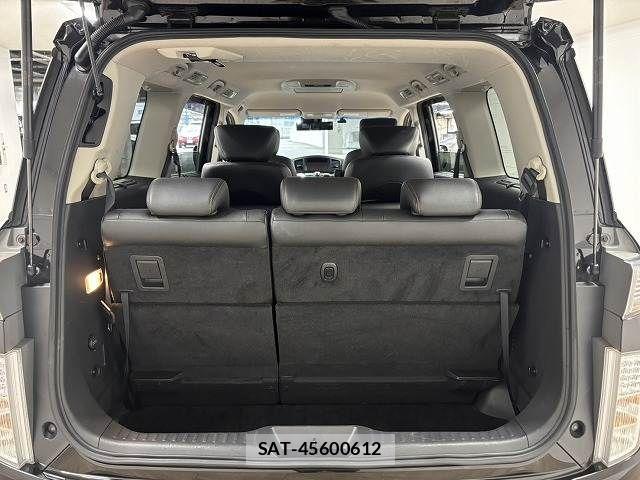 Nissan ELGRAND 2020-05 6814833-12