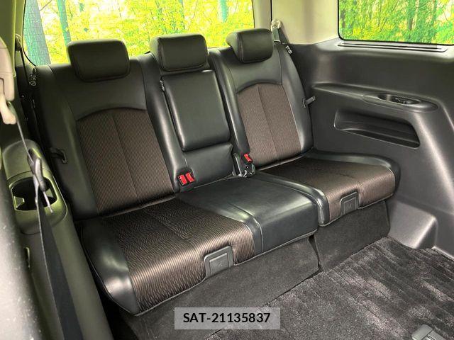 Nissan ELGRAND 2015-10 6814837-10