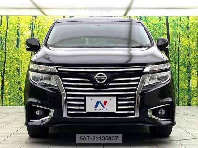 Nissan ELGRAND 2015-10 6814837-15