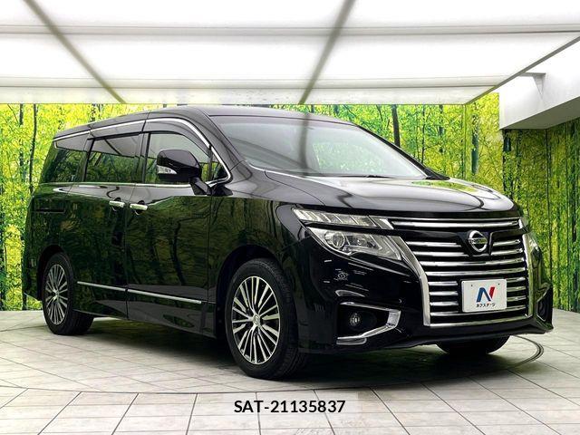Nissan ELGRAND 2015-10 6814837-17