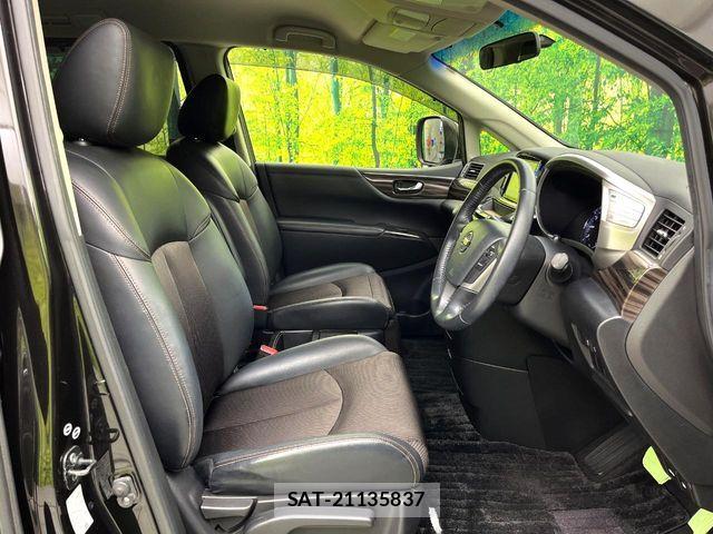 Nissan ELGRAND 2015-10 6814837-8