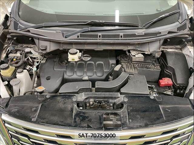 Nissan ELGRAND 2021-12 6814828-13