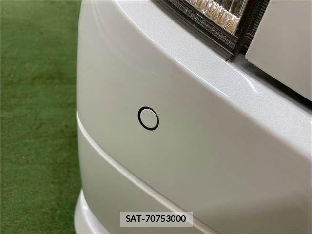Nissan ELGRAND 2021-12 6814828-14