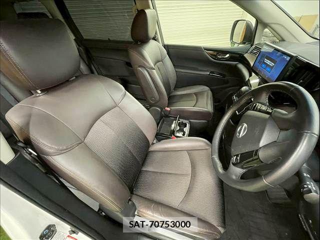 Nissan ELGRAND 2021-12 6814828-7