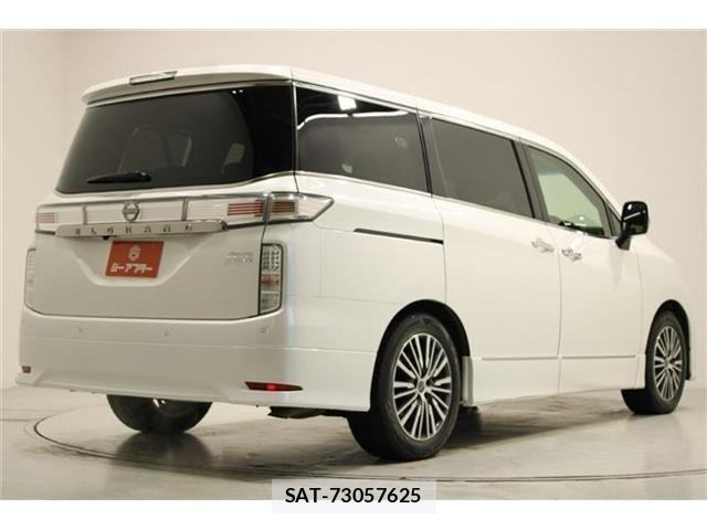 Nissan ELGRAND 2024-03 6904719-11