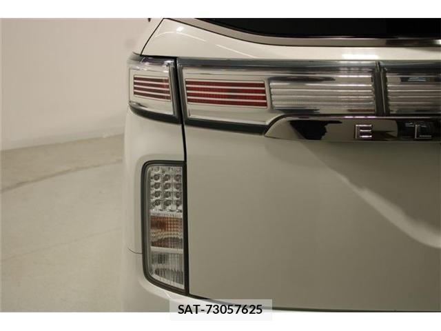 Nissan ELGRAND 2024-03 6904719-18