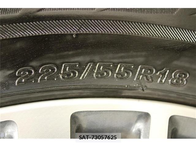 Nissan ELGRAND 2024-03 6904719-26