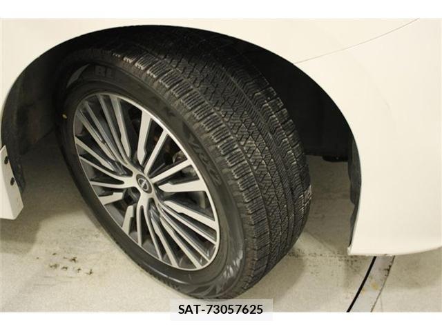 Nissan ELGRAND 2024-03 6904719-27