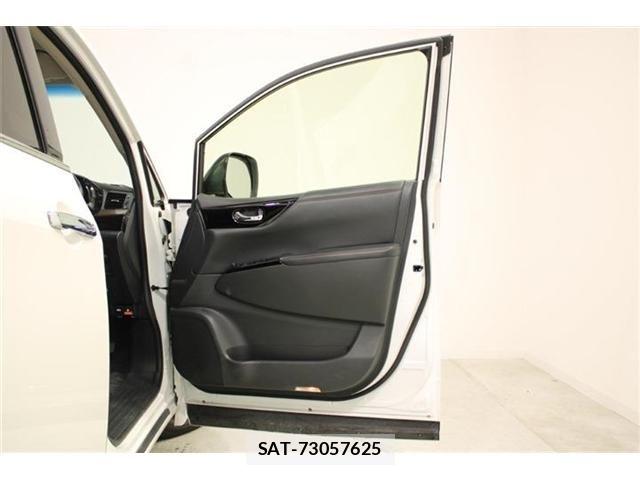 Nissan ELGRAND 2024-03 6904719-28
