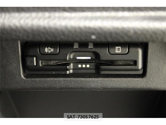 Nissan ELGRAND 2024-03 6904719-4