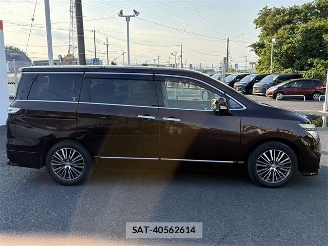 Nissan ELGRAND 2014-07 6904722-9