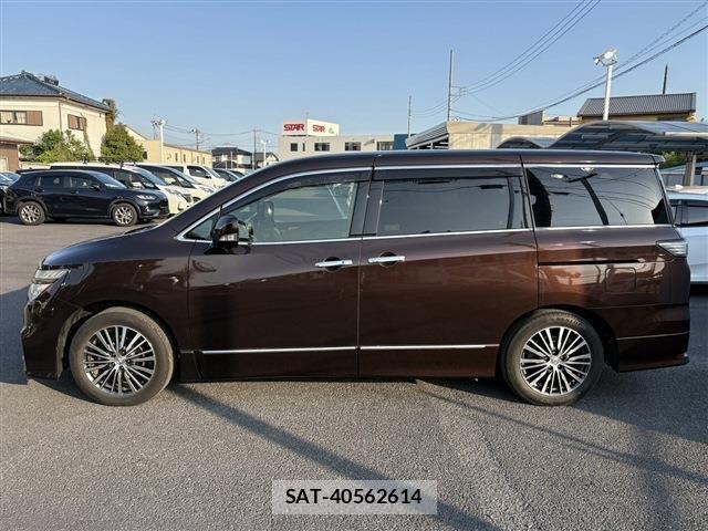 Nissan ELGRAND 2014-07 6904722-11