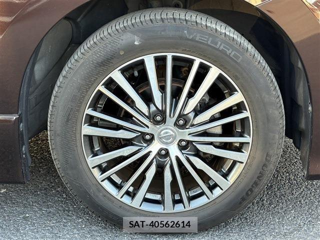 Nissan ELGRAND 2014-07 6904722-14