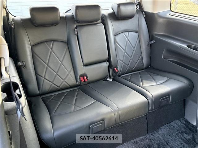 Nissan ELGRAND 2014-07 6904722-17