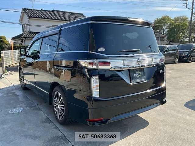 Nissan ELGRAND 2021-12 6904716-3