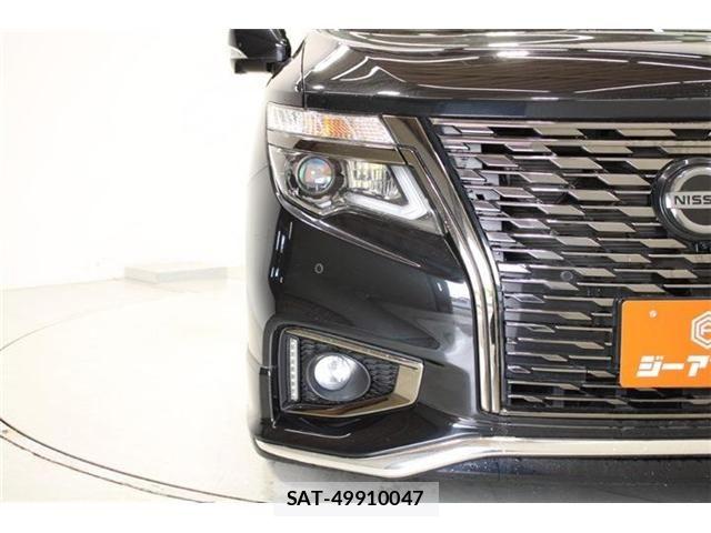 Nissan ELGRAND 2022-04 6904720-15