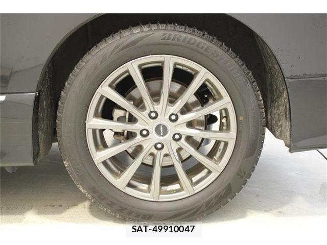 Nissan ELGRAND 2022-04 6904720-23