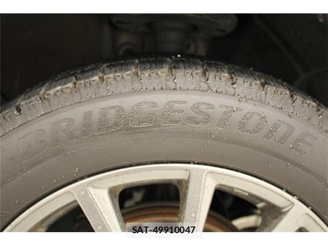 Nissan ELGRAND 2022-04 6904720-25