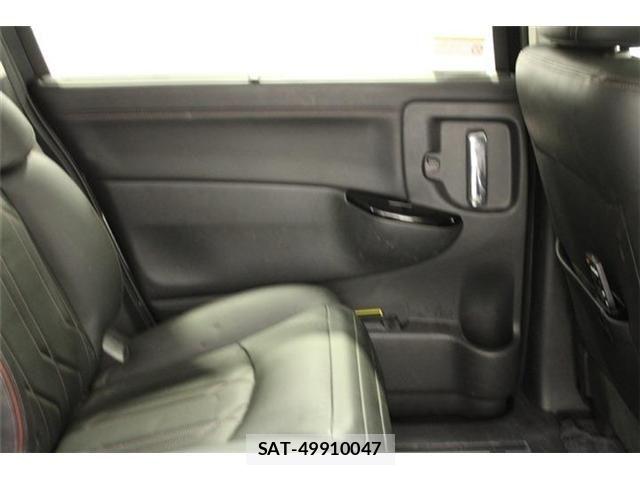 Nissan ELGRAND 2022-04 6904720-29
