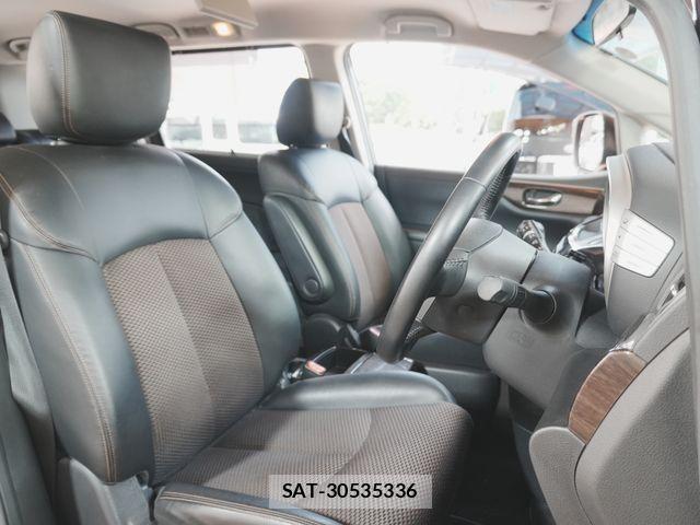 Nissan ELGRAND 2013-05 6904721-17