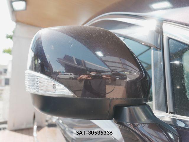 Nissan ELGRAND 2013-05 6904721-25