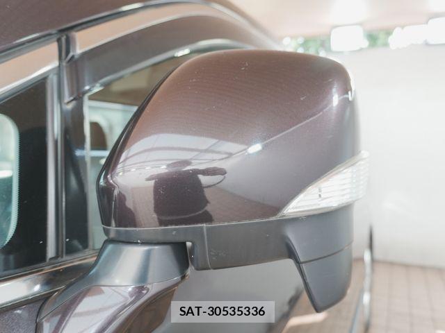 Nissan ELGRAND 2013-05 6904721-26