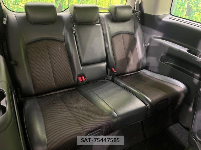 Nissan ELGRAND 2016-07 6904725-9