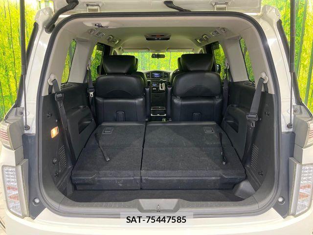 Nissan ELGRAND 2016-07 6904725-10