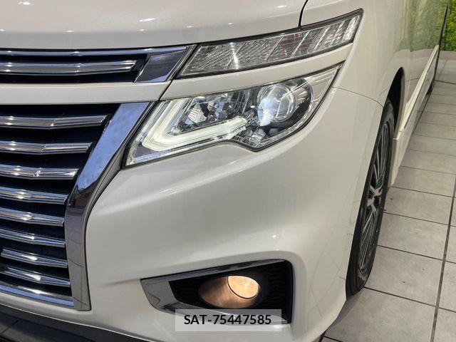 Nissan ELGRAND 2016-07 6904725-12