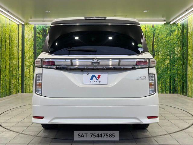 Nissan ELGRAND 2016-07 6904725-15